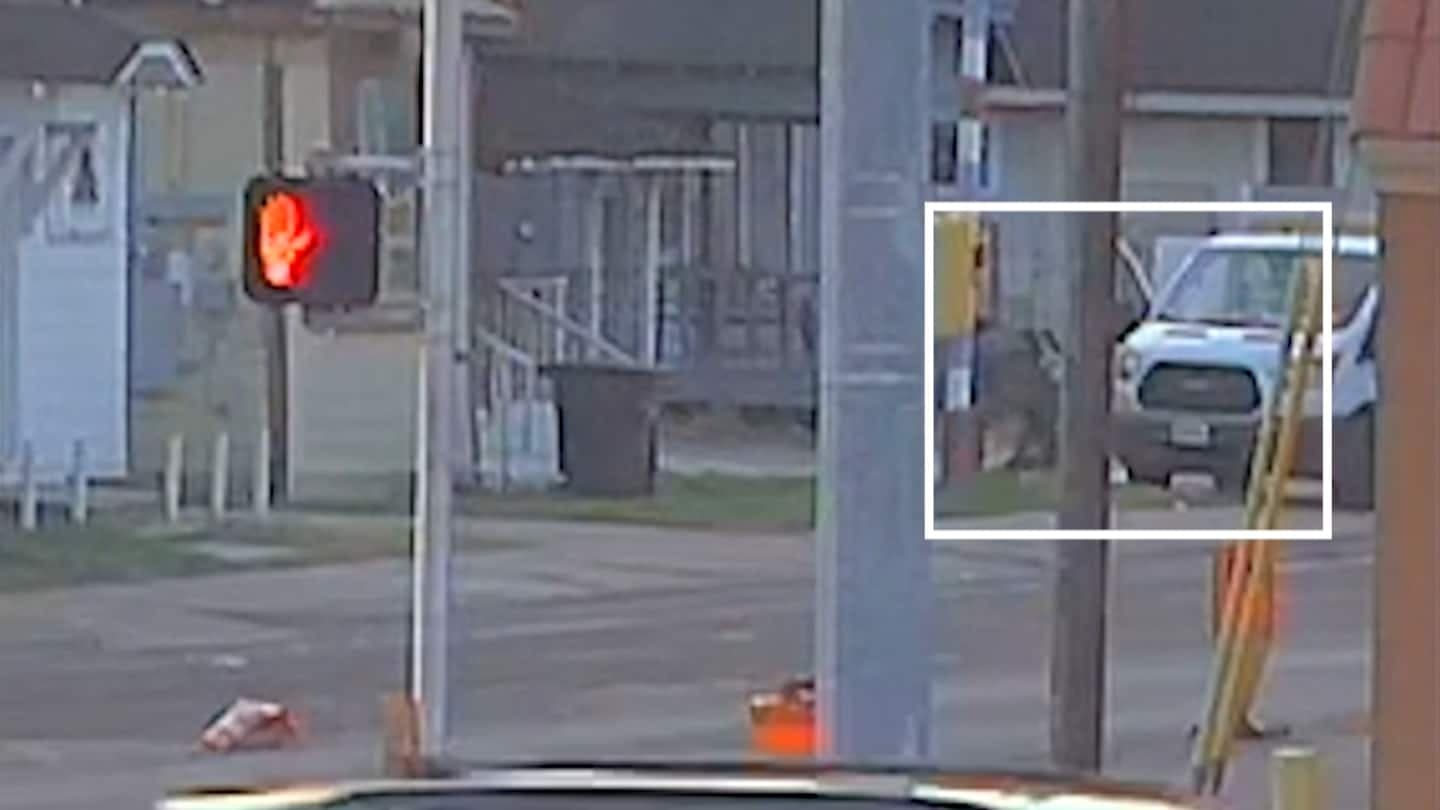 Videos show ICE agents pursuing van in unmarked vehicles before fatal shooting - The Washington Post