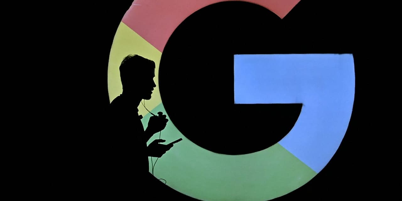 Google Stock Is Diverging From Big Tech. What the Charts Say Next.