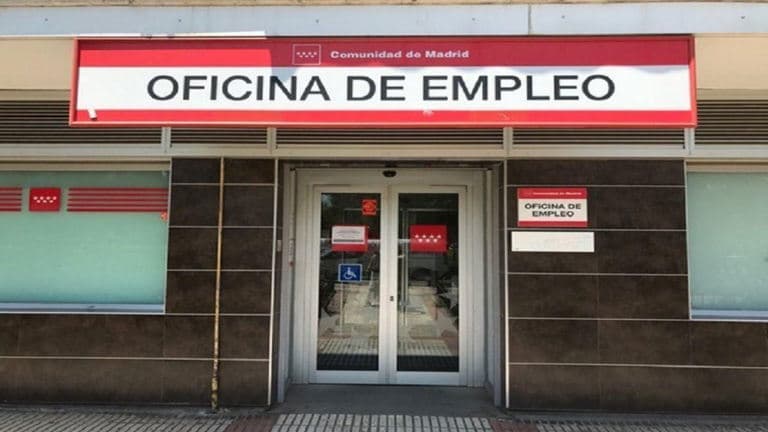así pedes conseguir una ayuda del SEPE de 3.000 euros este verano