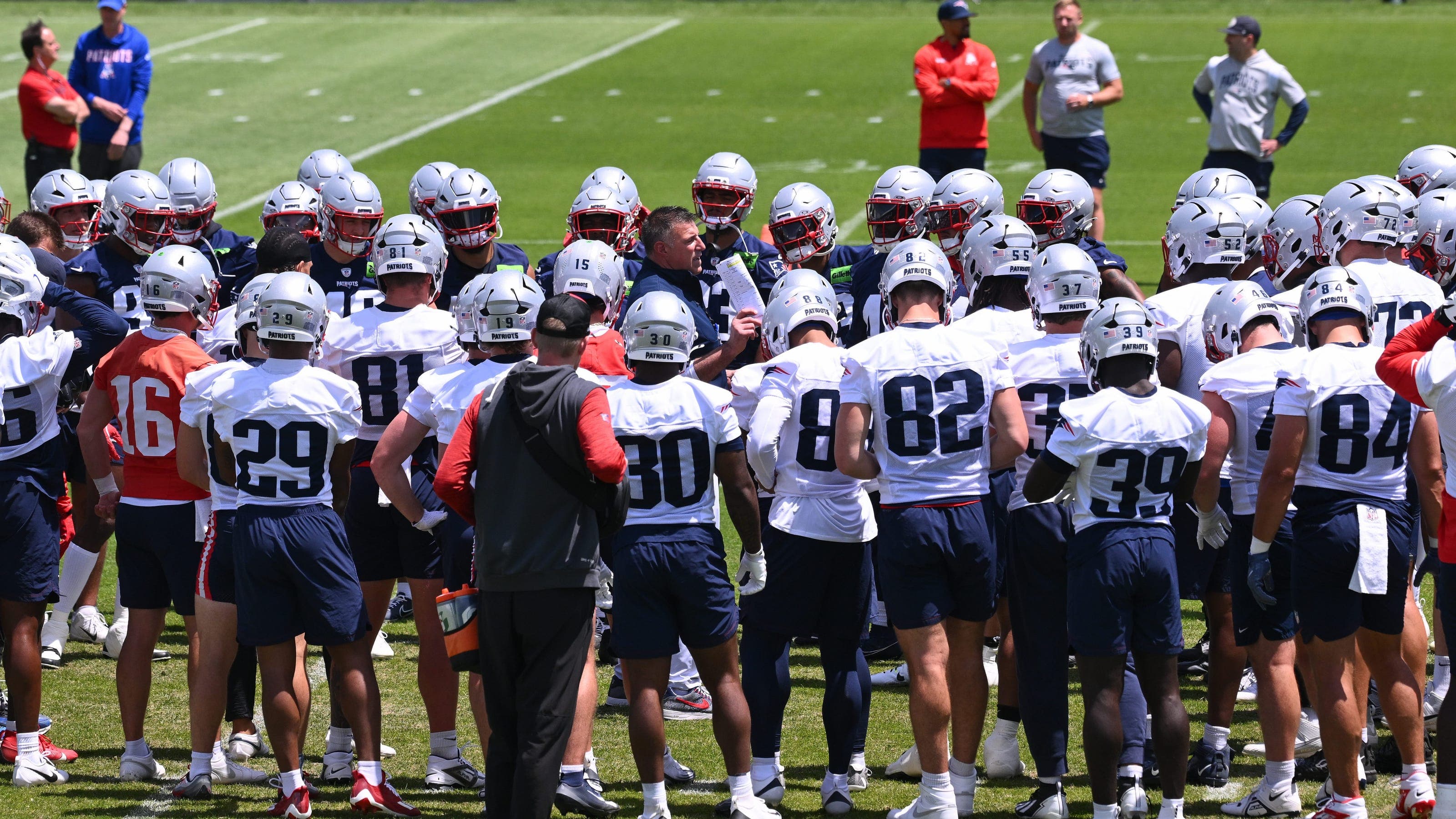 Patriots confirm date changes for mandatory minicamp