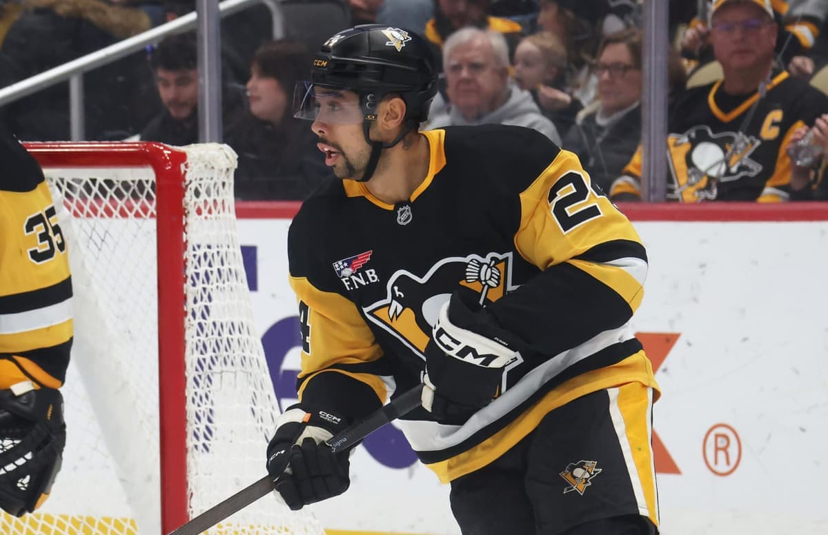 Three NHL players placed on waivers for April 16 