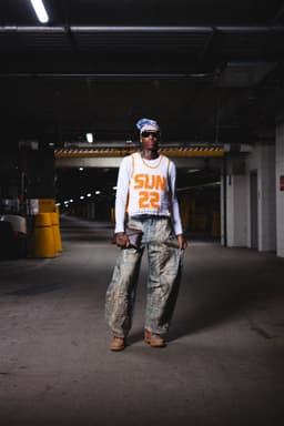 @WNBA reposted: The custom fitttt 🤩🧡

#GoldenHour | #CTSun https://t.co/atAxmfW3hG