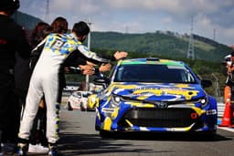 Behind in EVs, Toyota powering ahead with hydrogen ...
