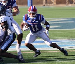 Jalen Mickens proving to be a top Dog
