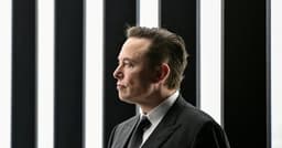 Musk Ties SpaceX IPO to Grok Subscriptions 