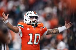 Miami Hurricanes' midseason grades: Darian Mensah stars