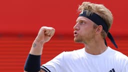 Davidovich accelerates to the semifinals in Mallorca and ...