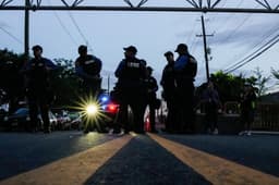 New Jersey state police assert control outside migrant detention center