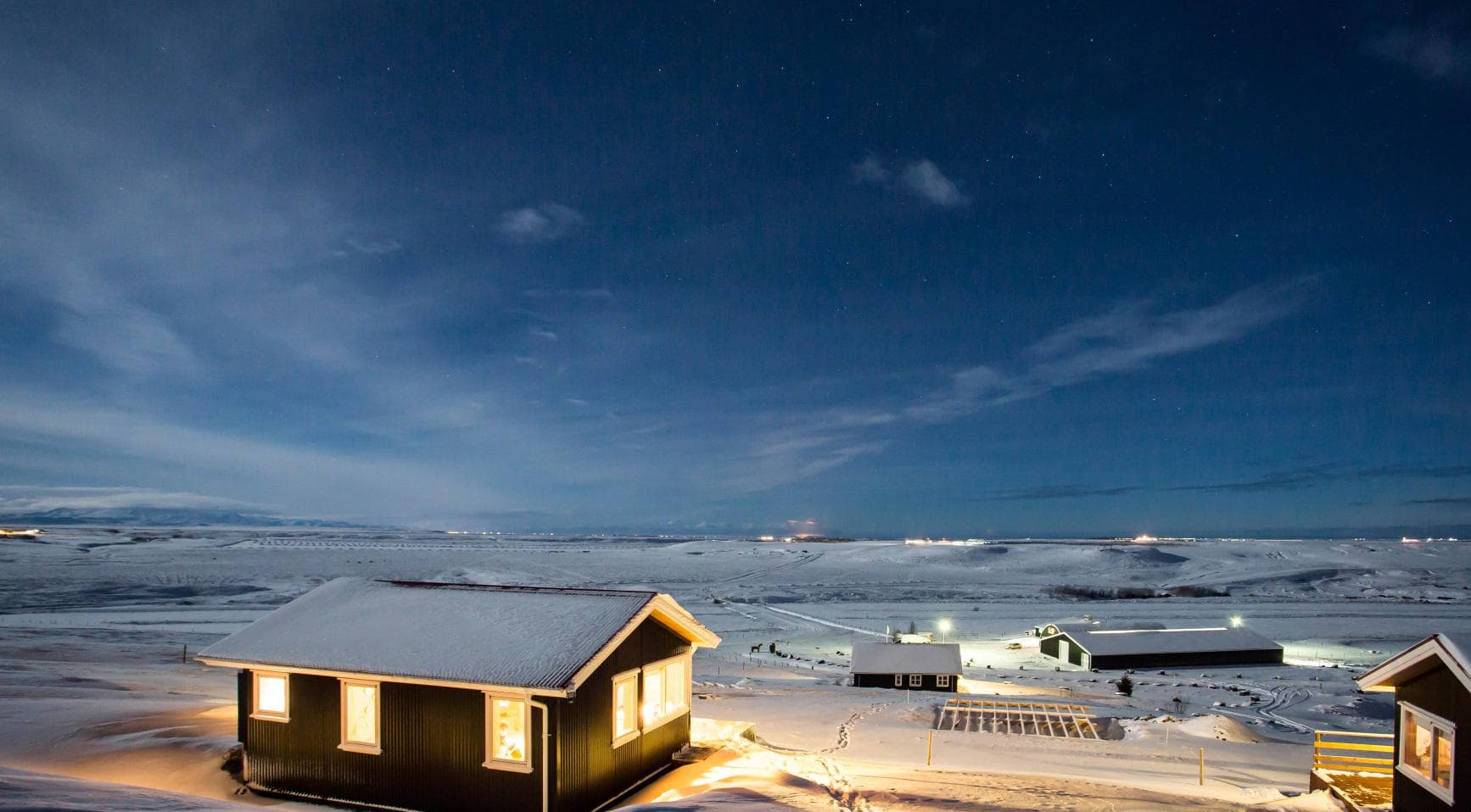 Dutch, NATO troops to train in Greenland amid Trump's push to take ...