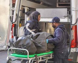 Police probe ‘suspicious’ death of man found unconscious in Manhattan apartment building stairwell | amNewYork