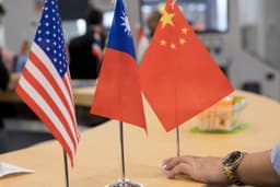 美中夾擊怎麼選？CNN：台灣安全路線之爭 伊朗戰爭與鄭麗文訪中掀辯論 | 美中台關係 | 台灣 | 世界新聞網