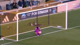 @MLS: Andre Blake holds his nerve to deny Prince Owusu from the spot! 😤

Philadelphia hold its 1-0 lead. h...