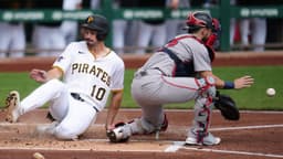 Pirates beat Red Sox 8-3 after 2 1/2-hour delay