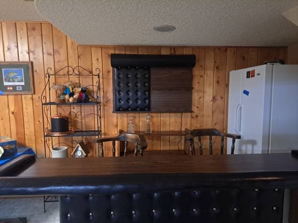 ESTATE SALE Everything Must Go - garage & moving sales