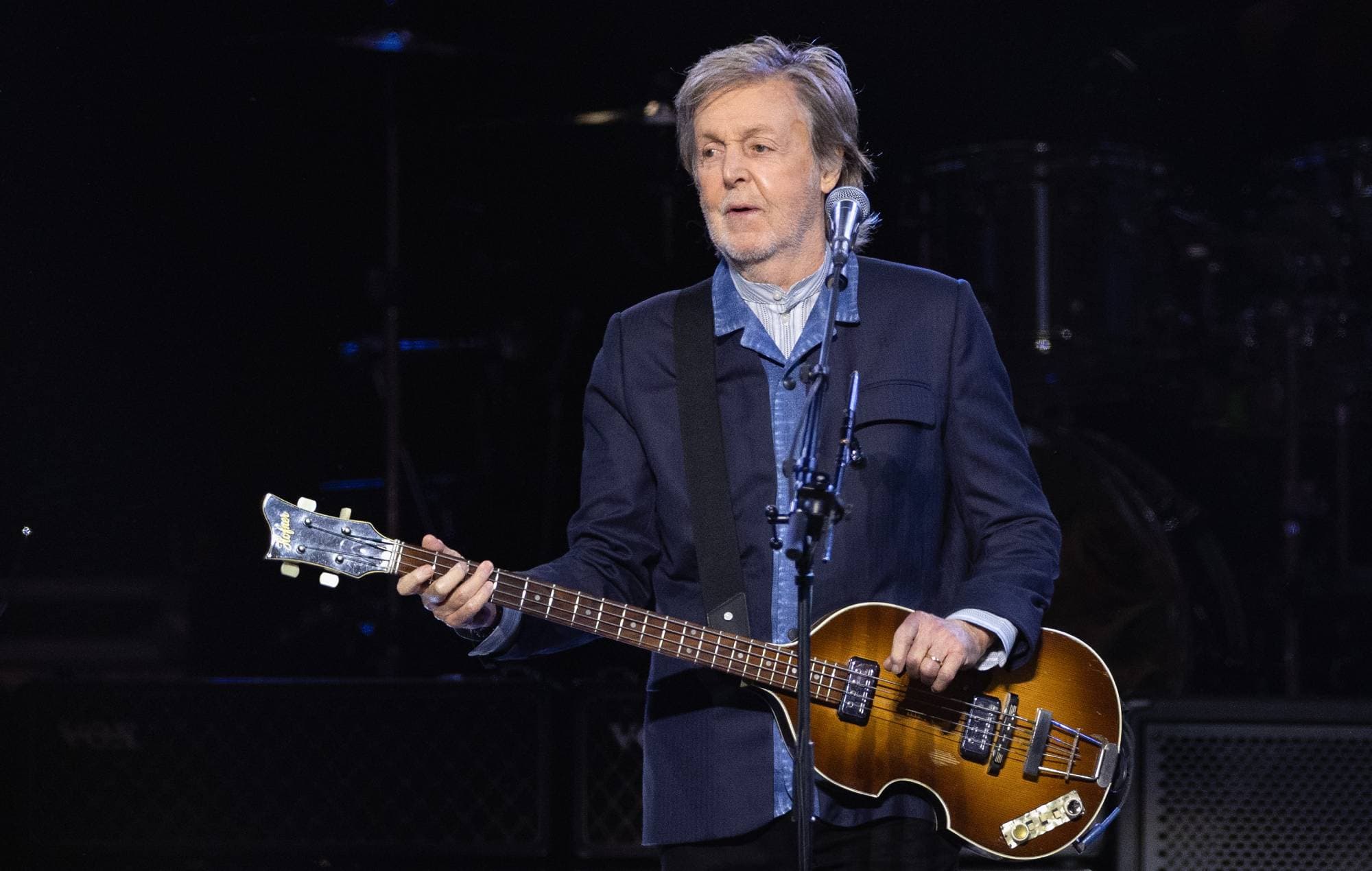 Paul McCartney recalls “pinch yourself” moment he met Elvis Presley with The Beatles