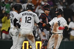 Chicago White Sox beat Detroit Tigers 8-1 after long rain delay