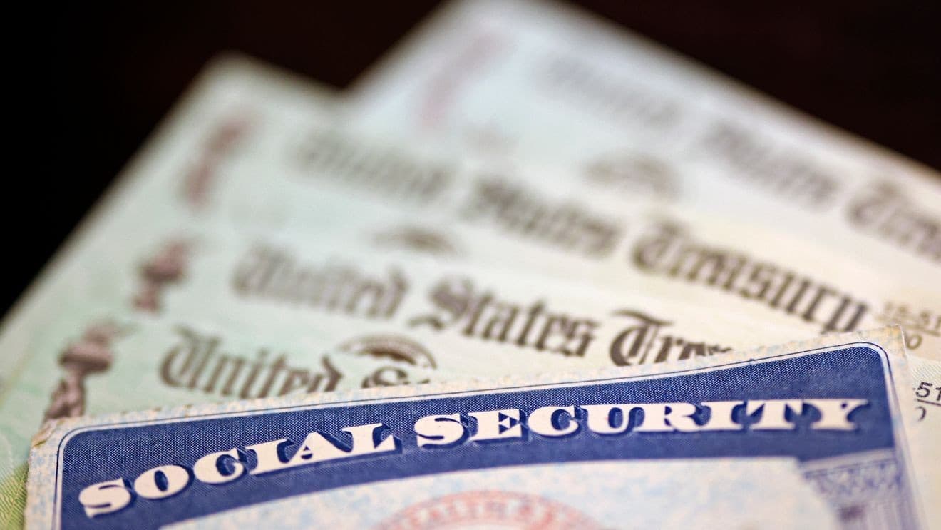 Lawmakers face shrinking window to avert Social Security ...