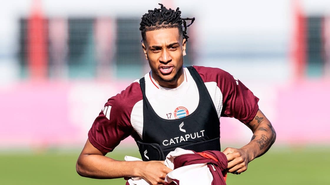 Bayern Munich's Michael Olise plays with locals in New ...