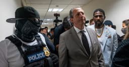 Federal Judge Acquits Brad Lander in 26 Federal Plaza Obstruction Case After ICE Protest