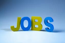 How Gig Workers in Entertainment Prove Income Without Traditional Employment