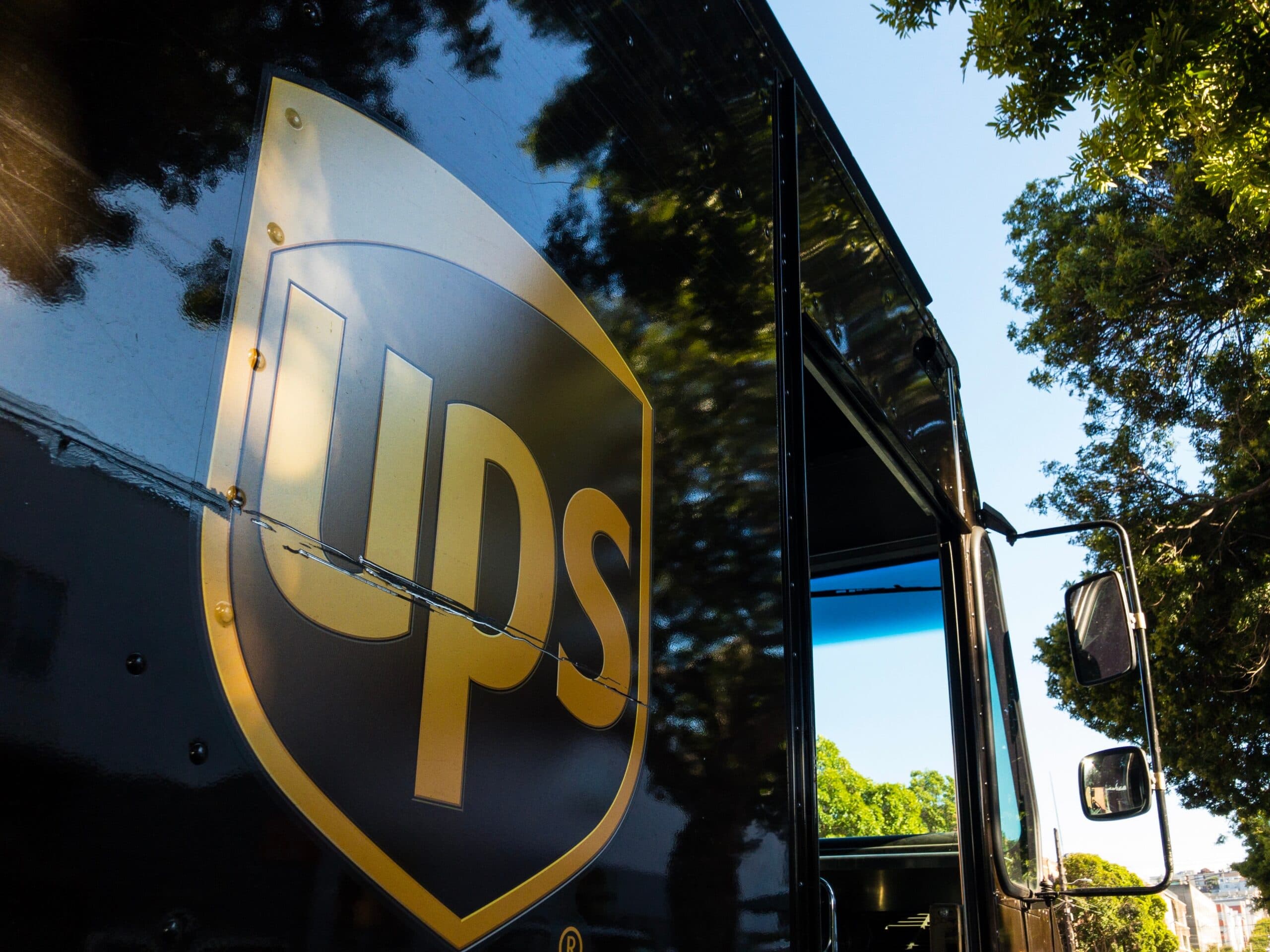 UPS Invests $50 Million in Automotive, Industrial Logistics Network and Expands Mexico Air Freight Service