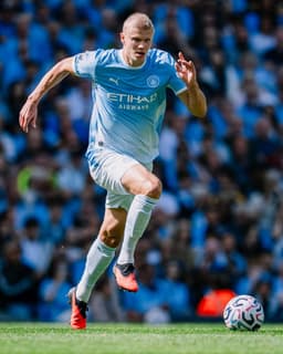 @ManCity: ✨ @Erling has been shortlisted for the 2026 @ballondor award.

Thoroughly deserved, Erling! 👊 https:...