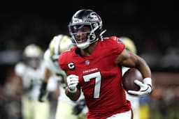 Bears at Falcons Q&A: Caleb back? Can the Bears stop ...