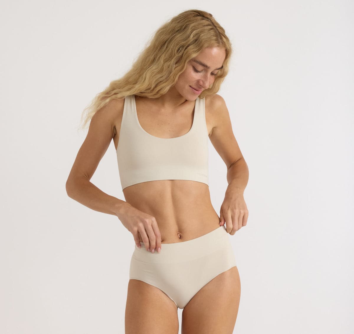 Organic Basics Core Wireless Plunge Bra