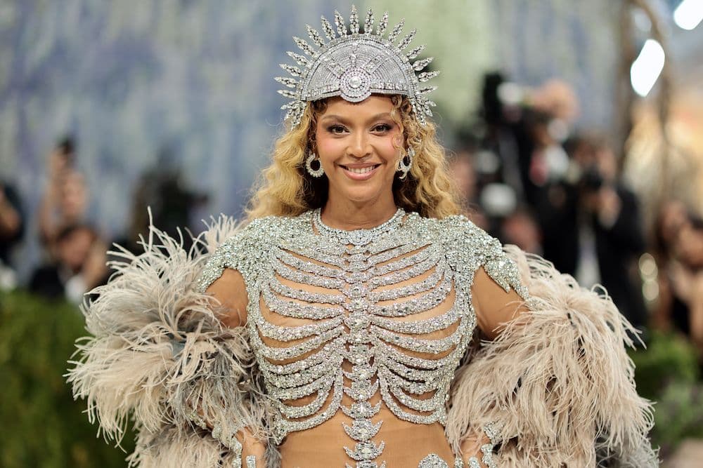 3 Decades of Dominance: Beyoncé Turns 20-Year 'B'Day'…