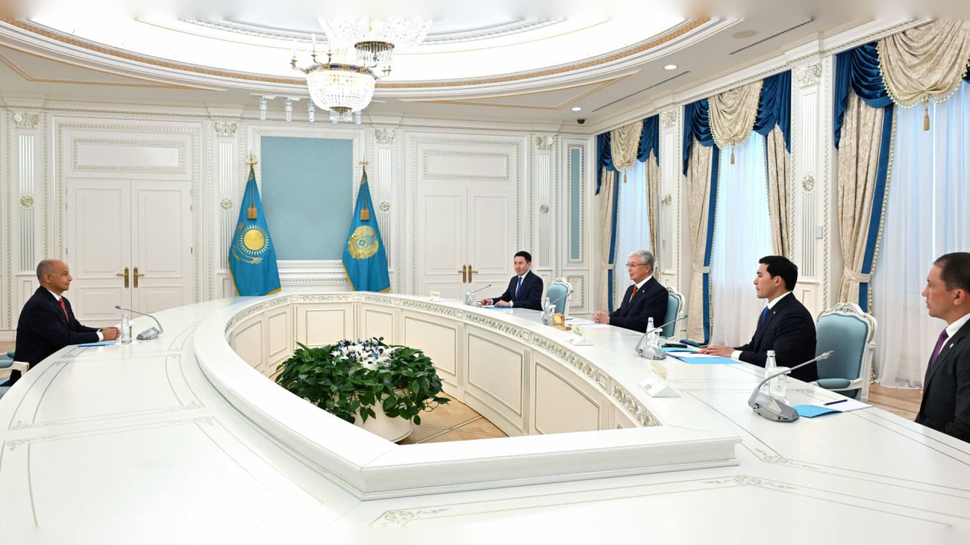 Tokayev receives World Aquatics President