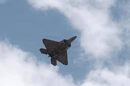 13 US Service Members Killed, 365 Injured in Five Weeks of Iran Campaign