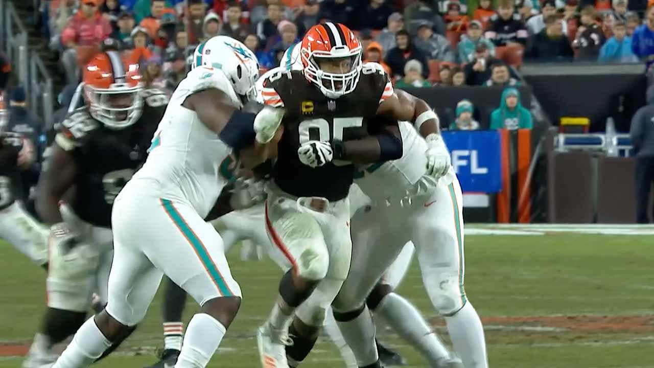HIGHLIGHTS: Rams DE Myles Garrett lands at No. 1 of NFL Top 100