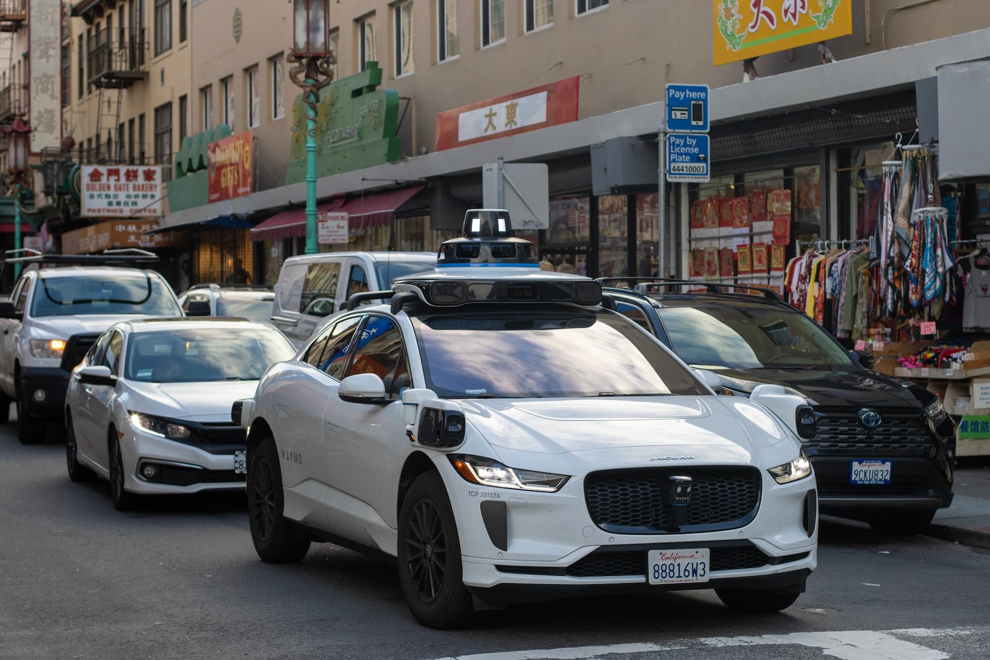 New Jersey bill would require AVs to use 3 sensing technologies — banning Tesla's robotaxi fleet | Planetizen News