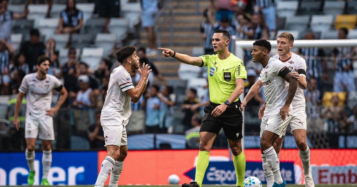 Falha de jogador em Atlético-MG x Fluminense gera revolta - LANCE!
