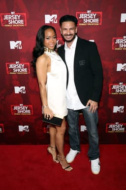 'Jersey Shore' Alum DJ Pauly D Is Engaged to Influencer ...