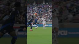 Marco Reus ➡️ Joseph Paintsil for the GOAL #lagalaxy #mls