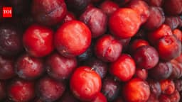 How to grow plums in containers on a balcony