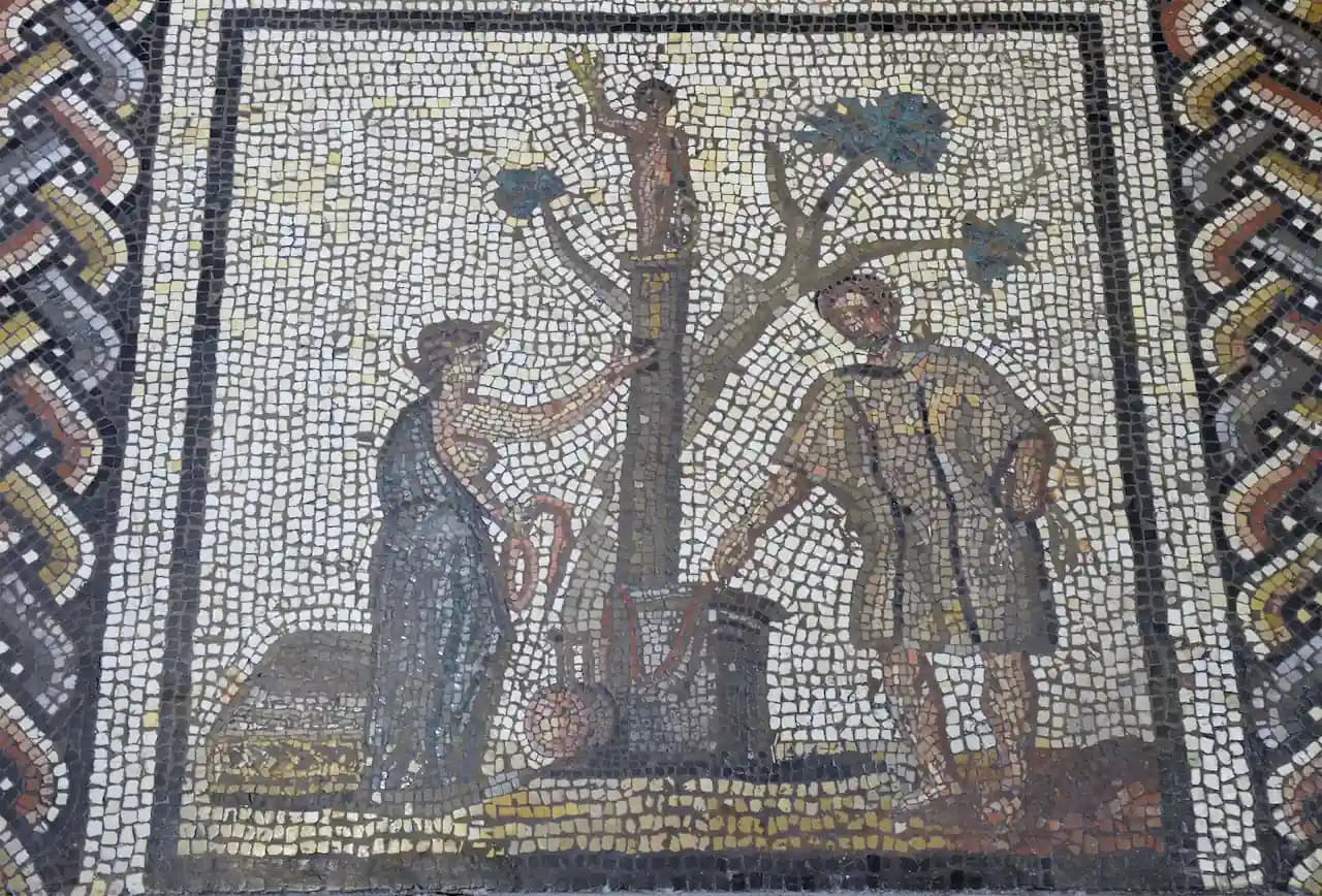 The women who managed Roman villas were much more ...