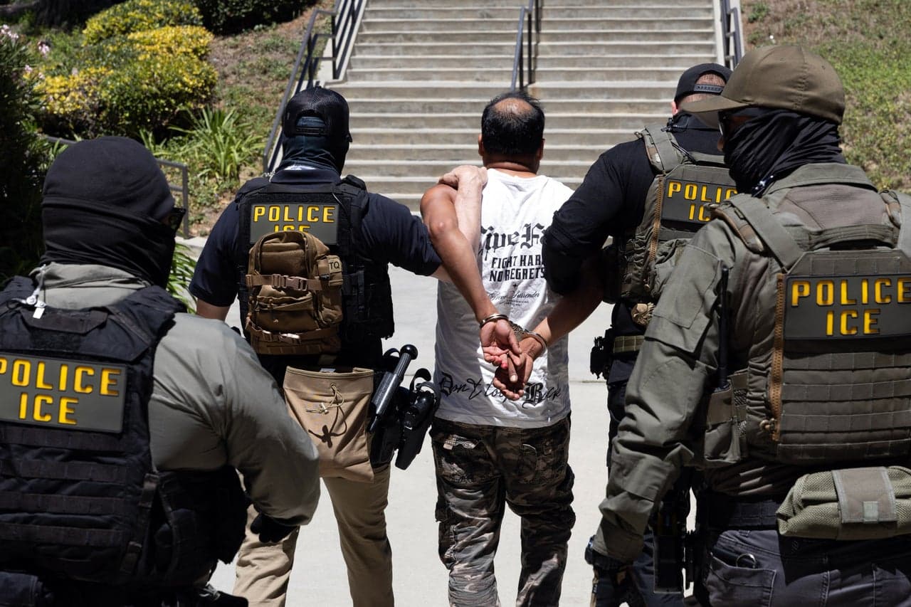 ICE proposes legal insurance to shield local officers ...