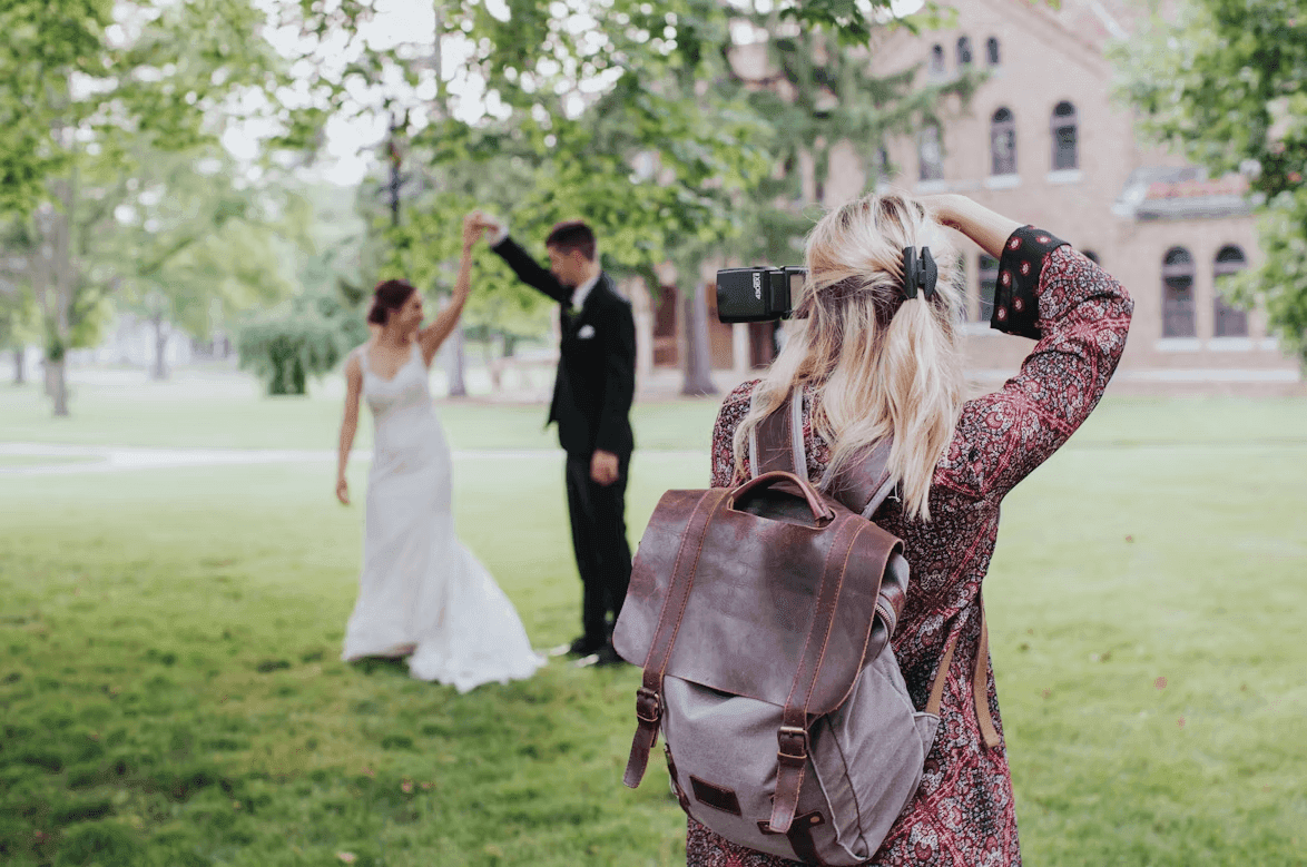 How to Turn Wedding Photography Into a Meaningful Keepsake Story