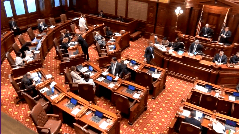 Illinois Senate panel advances bill on transgender, abortion prescription tracking