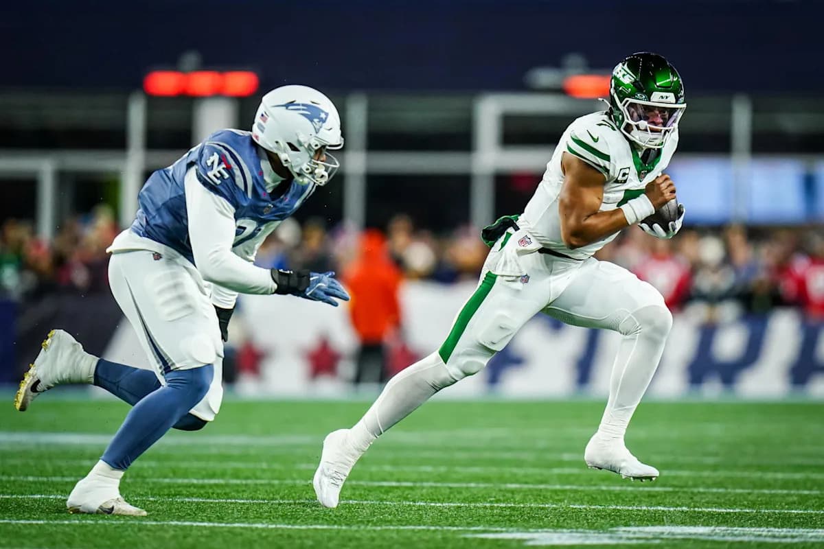 Will Justin Fields Have A Role That Emerges This Summer?