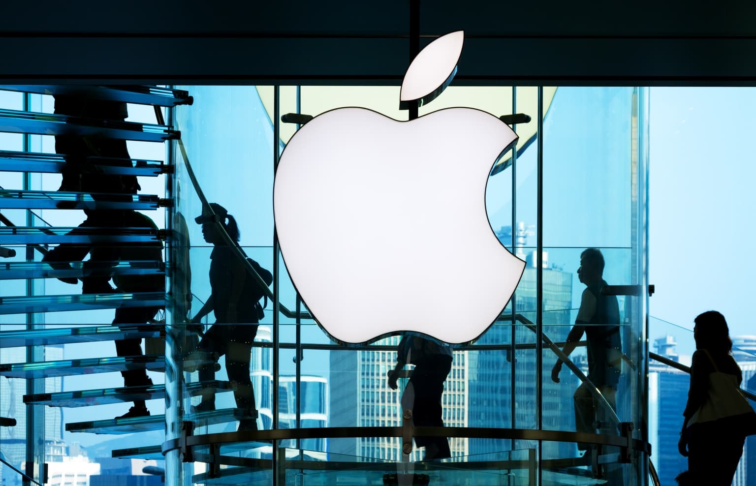 Apple Weakens Its Negotiating Power Even As Its Innovation Engine Sputters (AAPL) | Seeking Alpha
