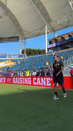 @MLS: Coming into El Trafico with 6 goals + 5 assists. @BouangaDenis is locked in. 🔒

📺 Apple TV + FOX (10...