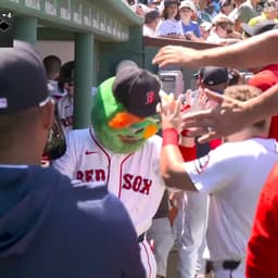 @RedSox: There goes Masa! https://t.co/jgt8UTt84w