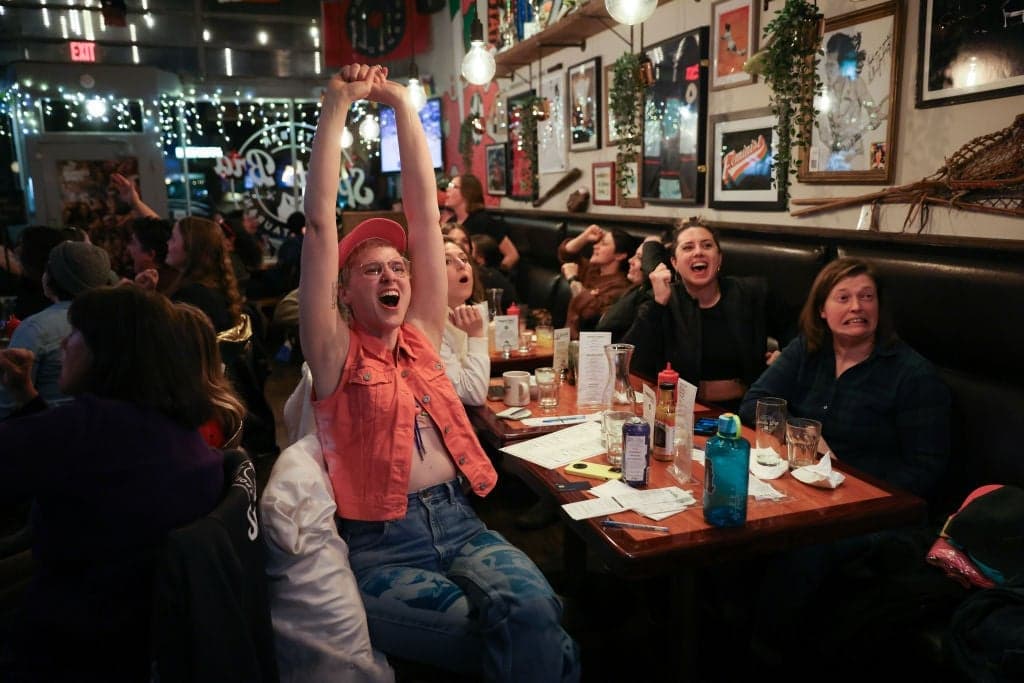 Women's Sports Bar 'The Sports Bra' Will Open Las Vegas ...