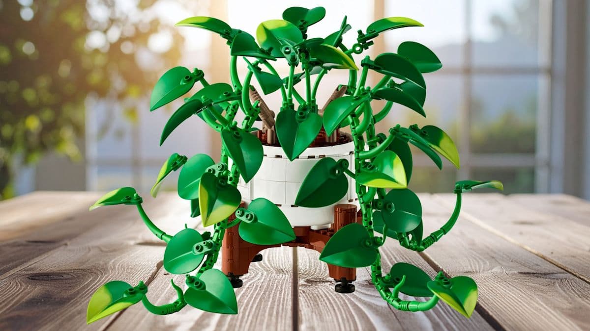 New LEGO Botanicals Hanging Golden Pothos is the one ...