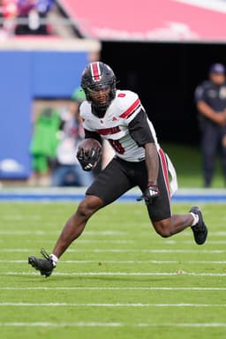 @RapSheet: #Louisville WR Chris Bell is at the #Jets on a Top 30 visit today, then he has #Colts and Combine Re...