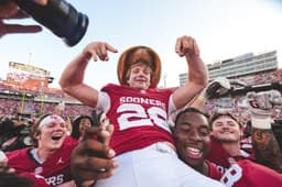 A Kick for the Ages: Tate Sandell Q&A - University of Oklahoma