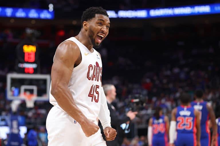 NBA trade and free agency tracker: Donovan Mitchell goes ...